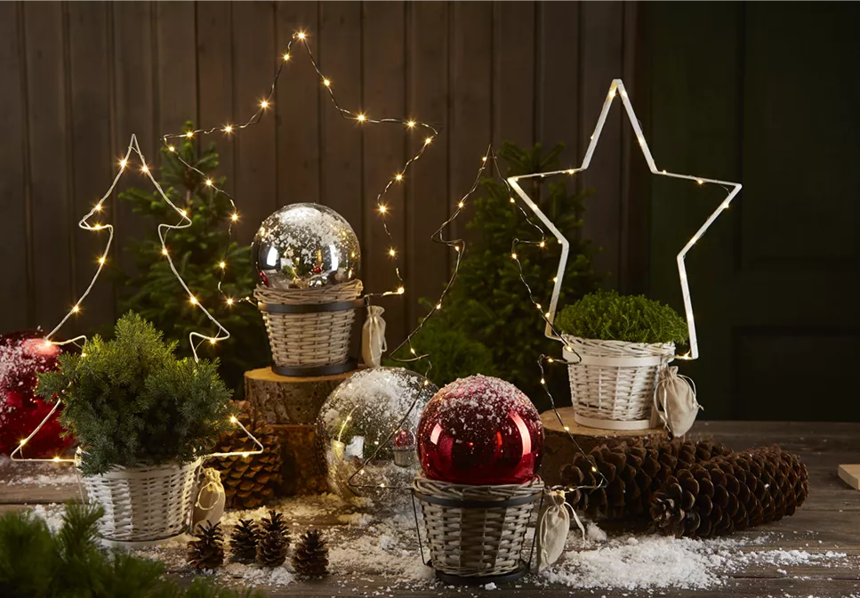 WEIHNACHTEN VOR DER HAUSTüR! WEIHNACHTEN VOR DER HAUSTüR!